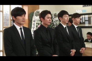 Hong sisters vs. Kim Eun Sook: by the&nbsp;numbers