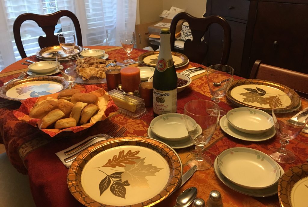 Thanksgiving table